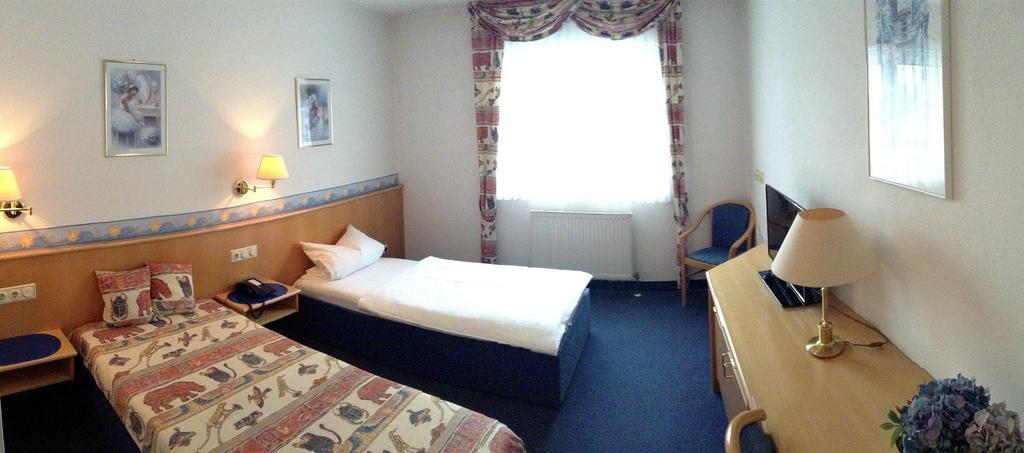 Hotel Kattenbeck Алерсберг Екстериор снимка